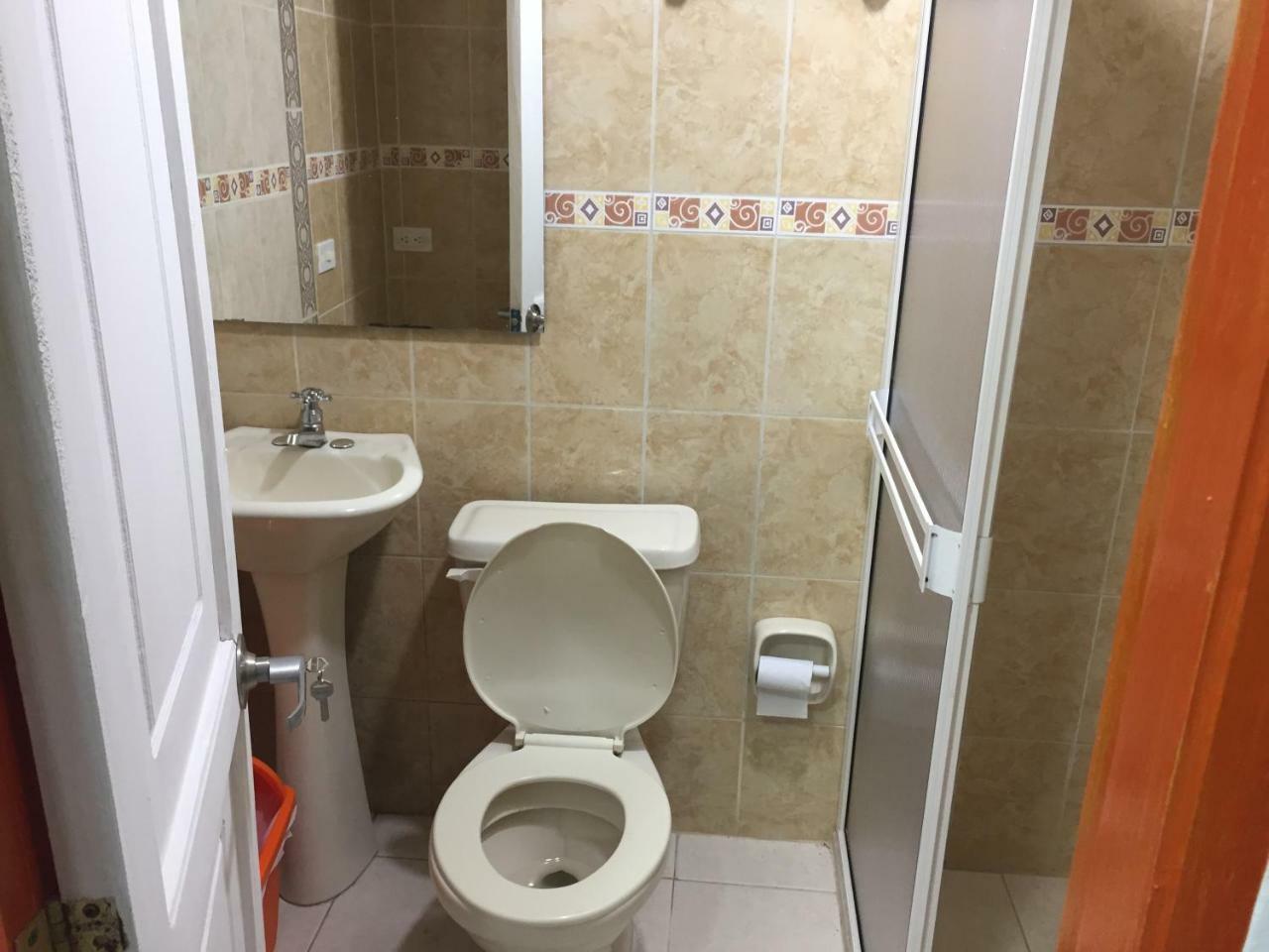 Casa Hostal Las Palmeras Guatapé エクステリア 写真