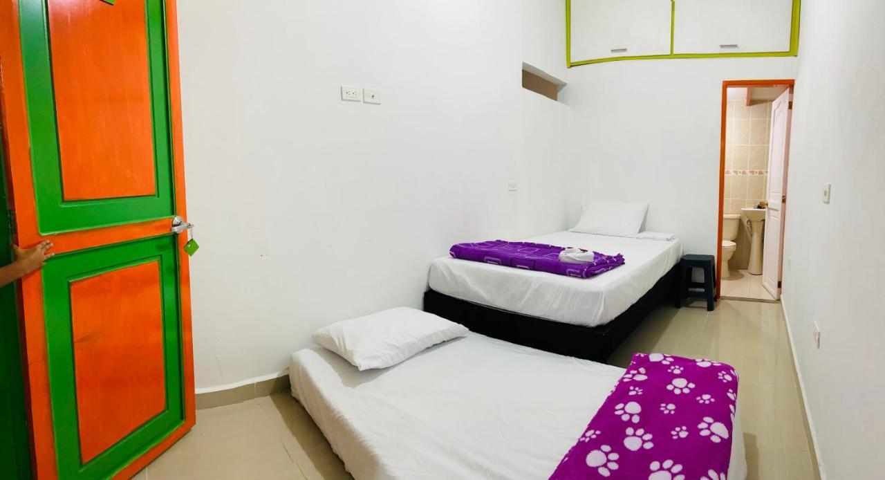 Casa Hostal Las Palmeras Guatapé エクステリア 写真