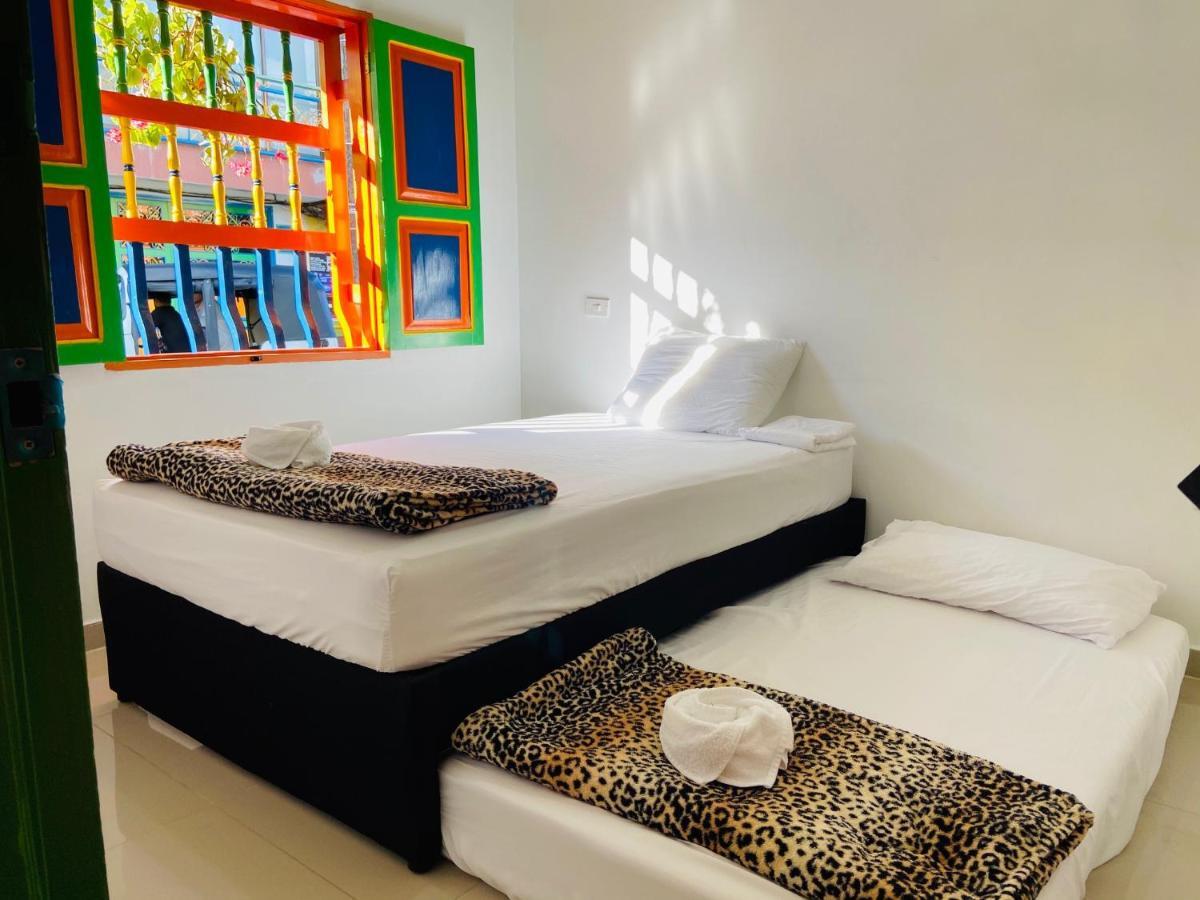 Casa Hostal Las Palmeras Guatapé エクステリア 写真