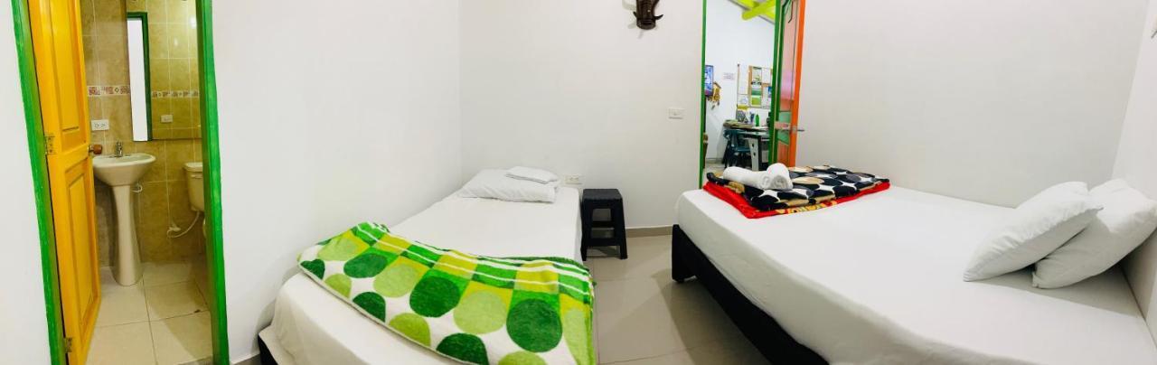 Casa Hostal Las Palmeras Guatapé エクステリア 写真